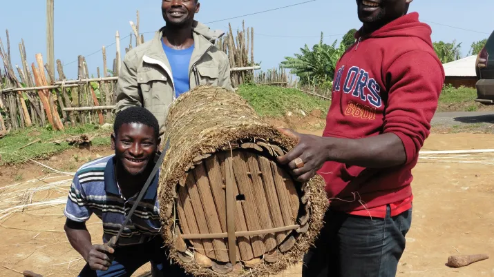 Cameroun_Ruches © Nicolas Salaun (4)