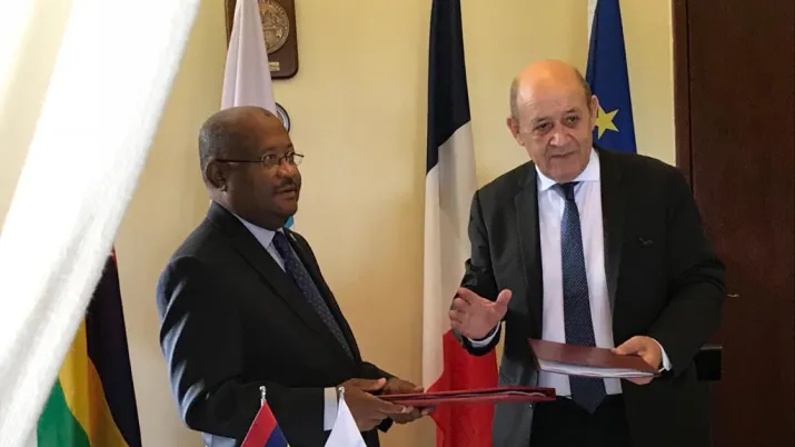 Jean-Yves Le Drian et Hamada Madi