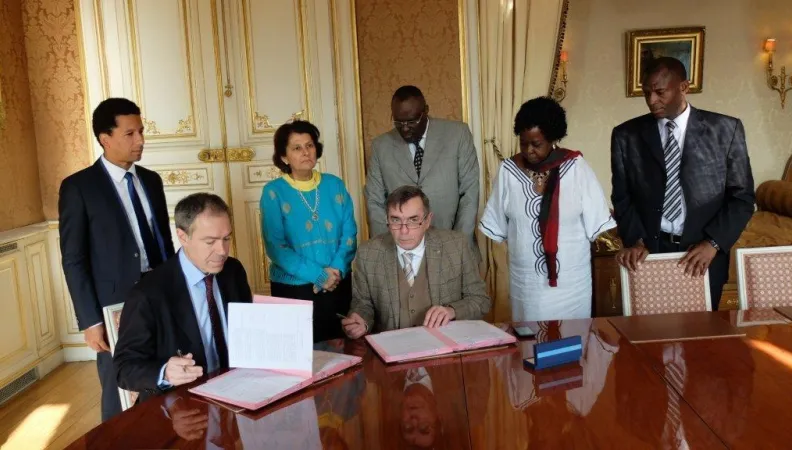 Signature de la convention du projet de Soutien au financement durable du Parc national des Monts Rwenzori en Ouganda